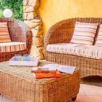 Apartment Con Giardino - *